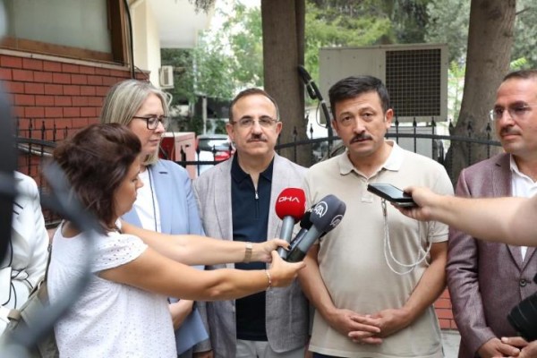 500 bin İzmirliyle doğrudan temas