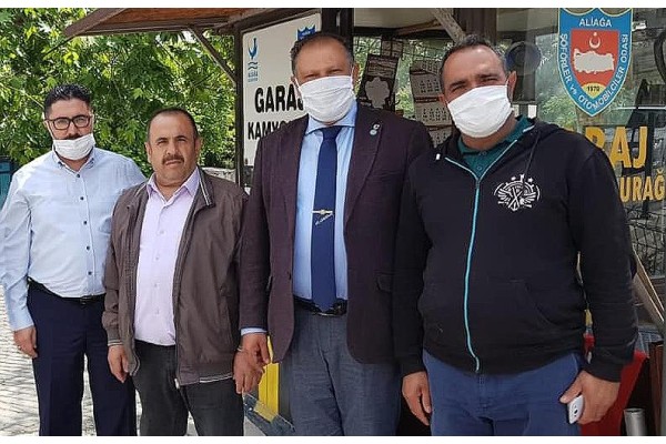 TAKSİCİ ESNAFINA MASKE DAĞITTILAR