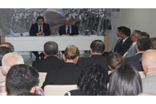 CHP İZMİR İLÇE BAŞKANLARIYLA BİR ARAYA GELDİ