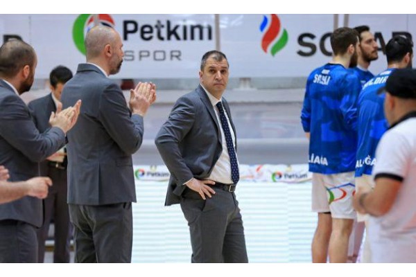 PETKİMSPOR, BURAK GÖREN'LE SÖZLEŞME UZATTI