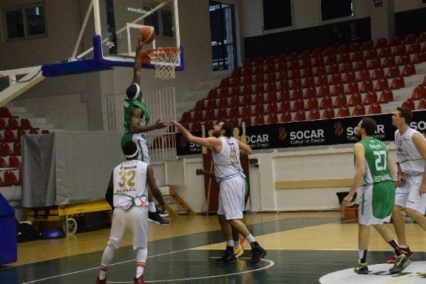 PETKİM SPOR BASKETBOL TAKIMI  YENİ SEZONDA İDDİALI