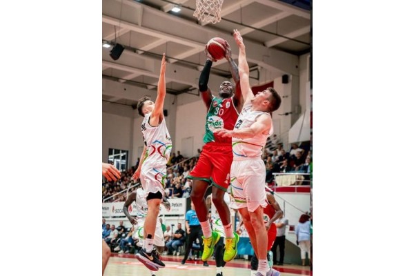 Derbi Petkimspor’un