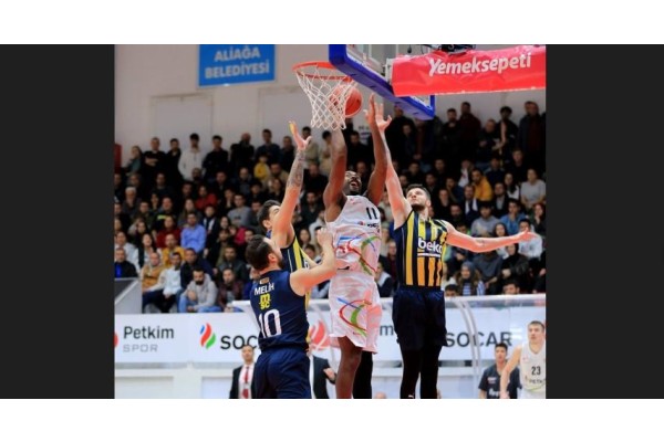 Petkimspor yeni yıla mağlubiyetle başladı