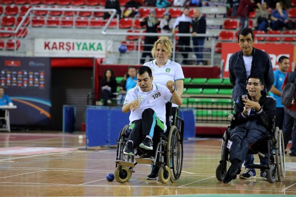 KARŞIYAKA’DA BOCCIA HEYECANI