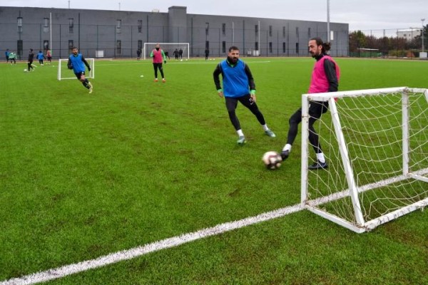 ALİAĞASPOR FK, SİVASLI BELEDİYESPOR’A KONUK OLUYOR