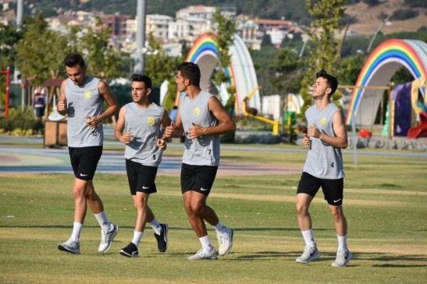 ALİAĞASPOR FK KAMPA GİRECEK