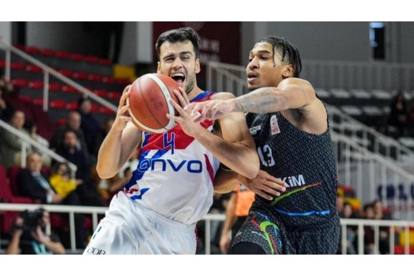 Petkimspor 5. galibiyetini aldı