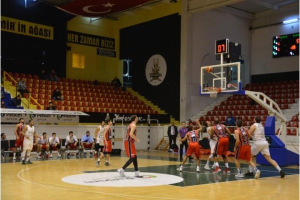 PETKİM SPOR 5. GALİBİYETİNİ ALDI