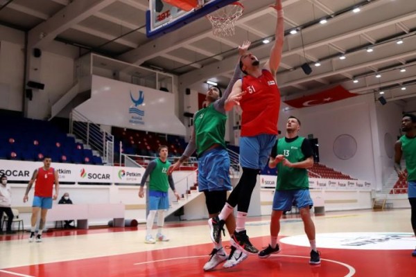 ALİAĞA PETKİMSPOR, FENERBAHÇE BEKO’YU AĞIRLAYACAK