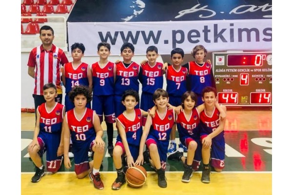 TED’Lİ BASKETBOLCULARDAN ŞAMPİYONLUK