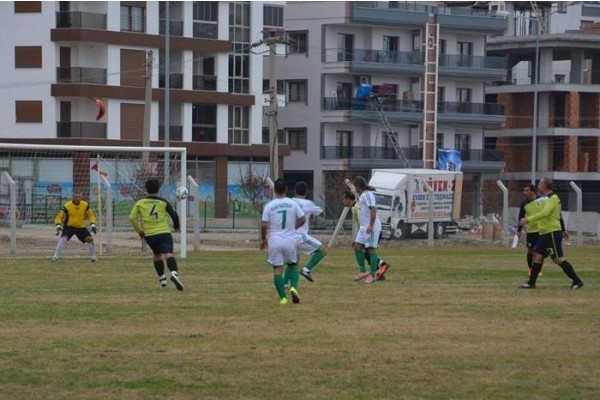 ALİAĞA MASTERLER BERABERE KALDI