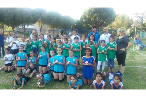 PETKİM’DEN MİNİKLERE VOLEYBOL ŞENLİĞİ