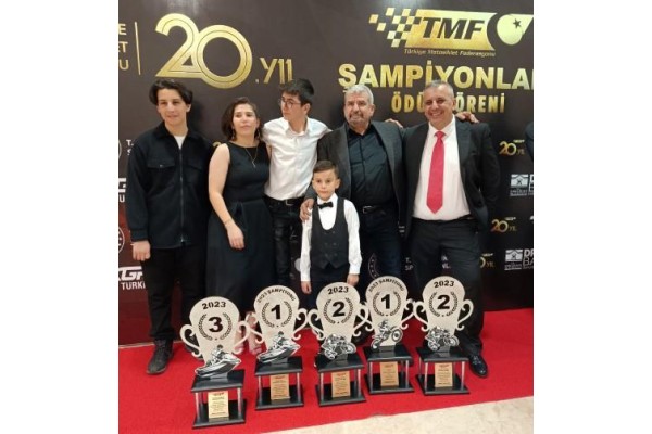 Şampiyon motosikletçiler ödüllendirildi
