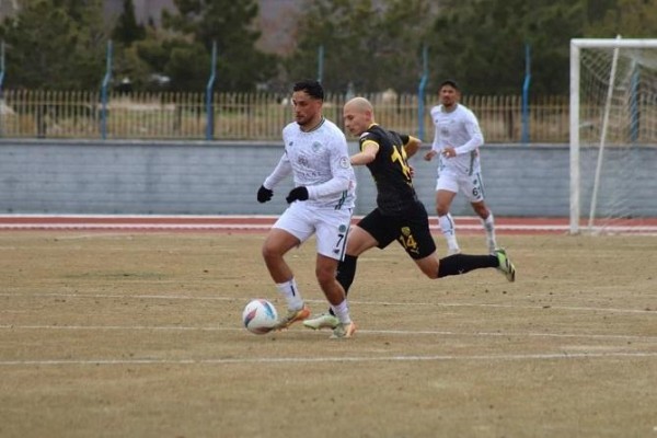 Galibiyeti koruyamadı