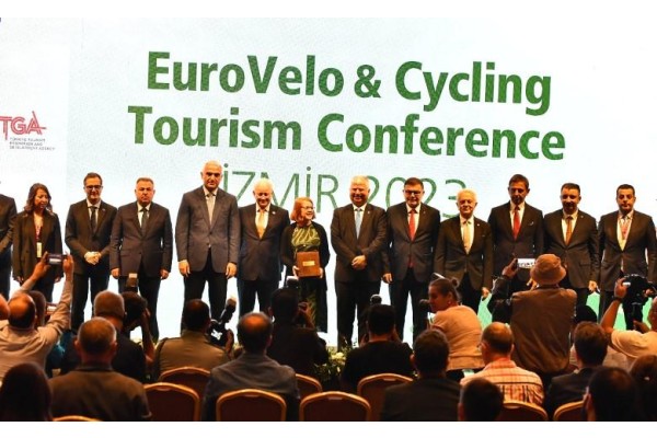 Avrupa’nın bisikletçileri İzmir’de