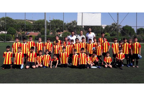 GÖZTEPE FUTBOL OKULU AÇILDI