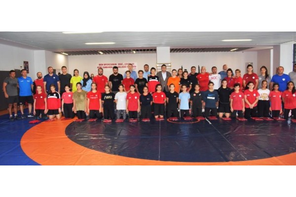 ACAR’DAN GELECEĞİN ŞAMPİYONLARINA ZİYARET