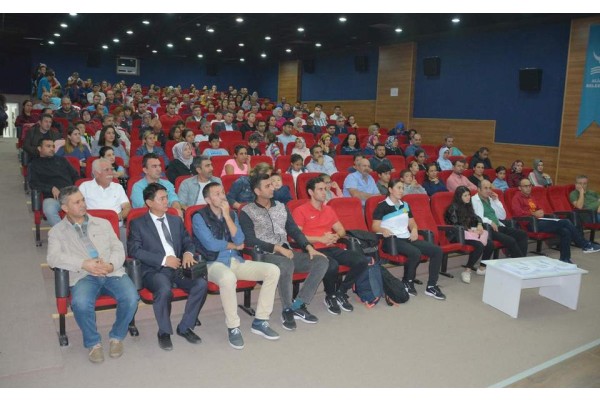 BELEDİYE SPOR OKULLARI’NIN FAALİYETLERİ ANLATILDI