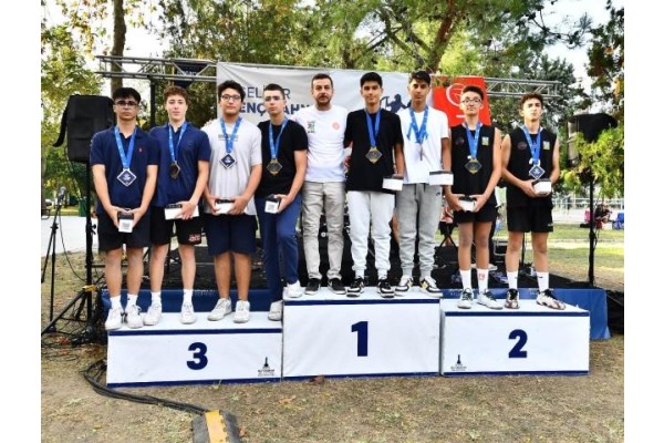 Liseliler Plaj Voleybolu Şenliği sona erdi