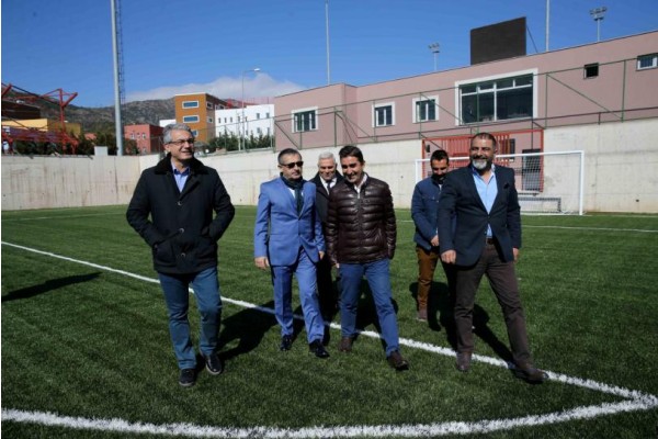 KARŞIYAKA EFSANELERİ BU SAHADA YETİŞECEK