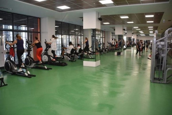 DONANIMLI FİTNESS SALONU GENÇLİK MERKEZİNDE