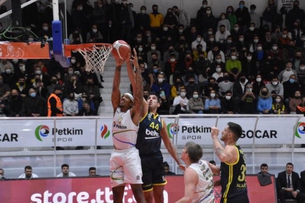 PETKİMSPOR’DAN DEV GALİBİYET
