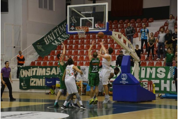 PETKİM SPOR, 13. GALİBİYET İÇİN SAHADA