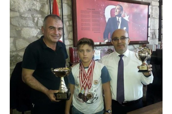 KARATECİ KAAN’A BAŞARI DİLEDİ