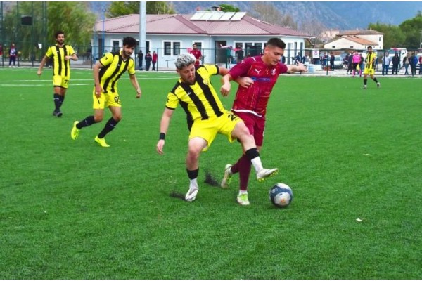 Aliağaspor FK, deplasmanda kazandı