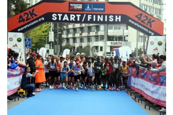 MARATON İZMİR’DE YENİDEN REKOR