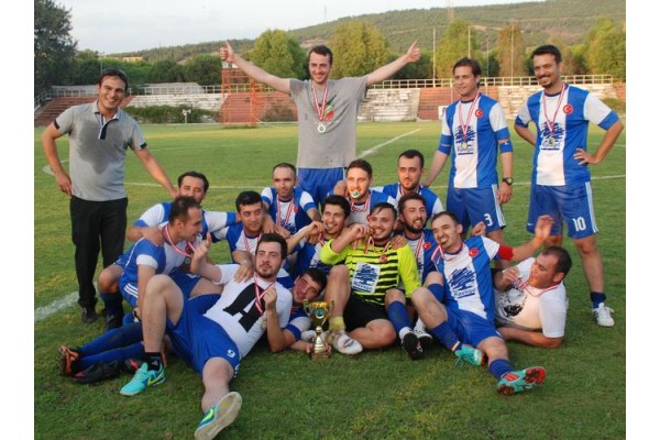 AKDOĞAN TURNUVASINDA ŞAMPİYON 'RAVAGO'