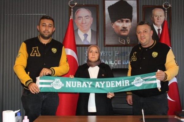 Aliağalılar Taraftar Derneği’nden MHP’yi ziyaret