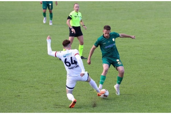 Aliağaspor FK kazanmaya devam ediyor