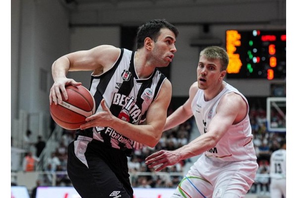 Petkimspor Beşiktaş’a kaybetti