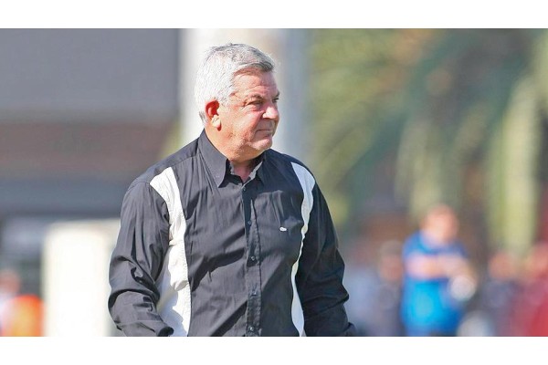 ÜMİT KAYIHAN ADINA TURNUVA YAPILACAK