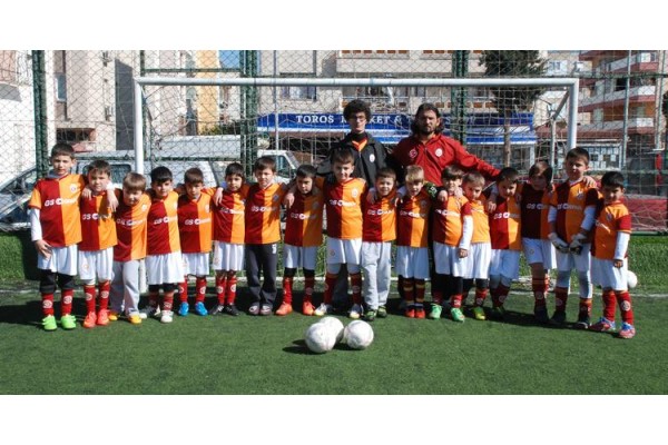 ALİAĞA'DA FUTBOL AYAĞA KALKIYOR