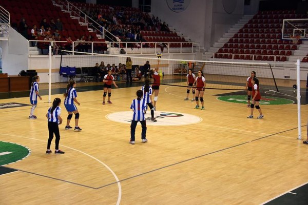 ALİAĞA'DA 23 NİSAN SPOR ETKİNLİKLERİ BAŞLADI