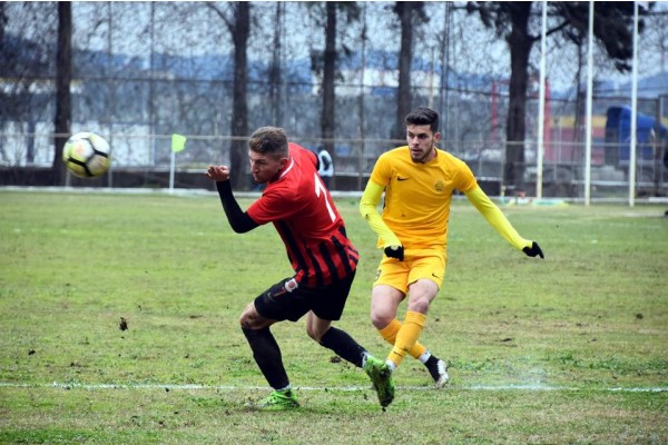 ALİAĞASPOR FK’DAN FARKLI GALİBİYET