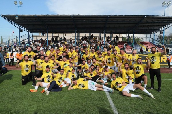 NAMAĞLUP ŞAMPİYON ALİAĞASPOR FK