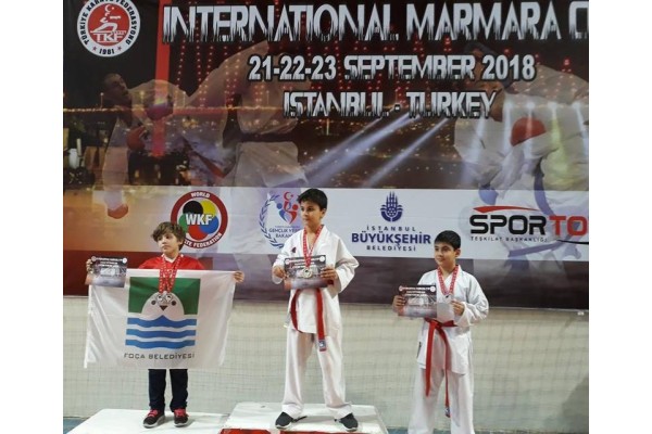 MİNİK KAAN İKİ GÜMÜŞ MADALYAYLA DÖNDÜ