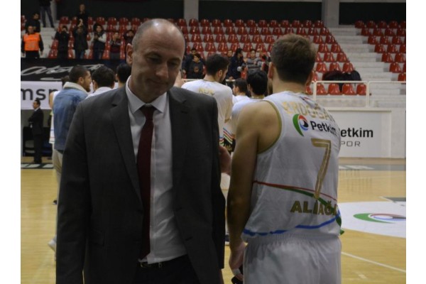 BOSNALI ANTRENÖRDEN VEDA