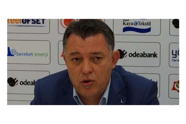 PETKİMSPOR BAŞANTRENÖRÜ OKAN ÇEVİK OLDU