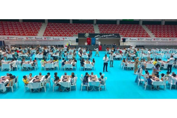 Satranç turnuvasında ödüller sahiplerini buldu