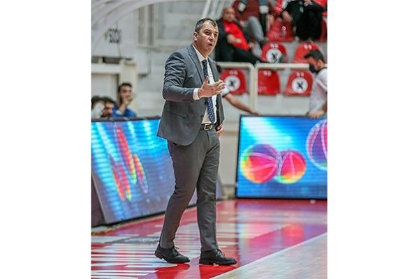 TAKIMININ MÜCADELESİNDEN ÖVGÜYLE BAHSETTİ