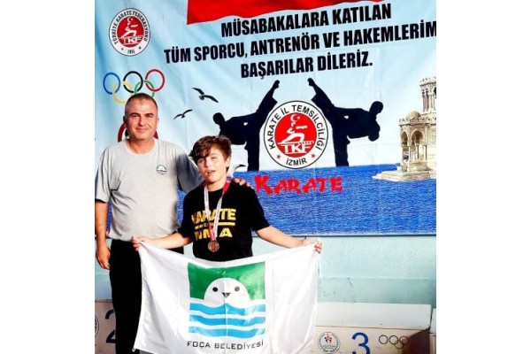 KARATECİ KAAN MADALYALARI TOPLADI