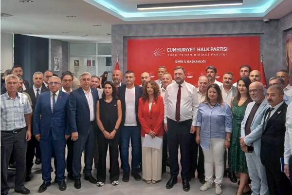 30 ilçe başkanıyla ilk toplantı