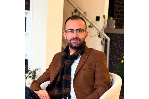 SEO Danışmanı Erhan Tunçer ile Yapay Zekâ ve Yerel Aramalarda Yeni Nesil Görünürlük