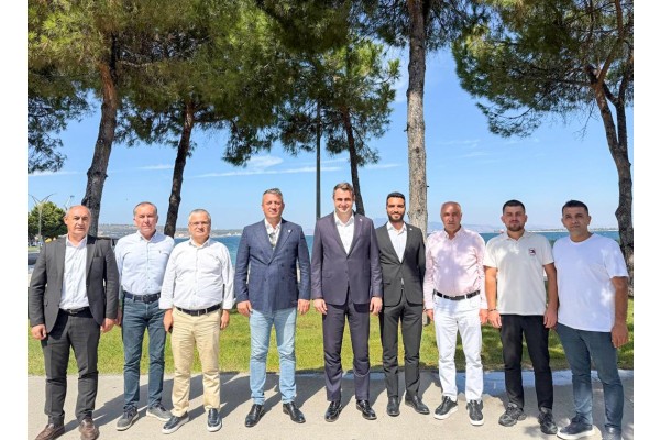 Bakırçay’da YENİ Parti zirvesi
