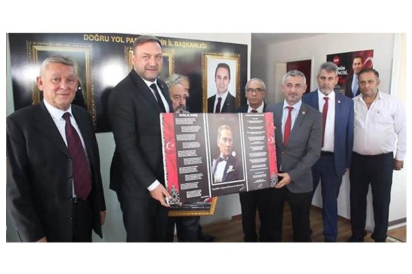 Gümrükçü: “Siyasi ahlak yasası ertelenemez”